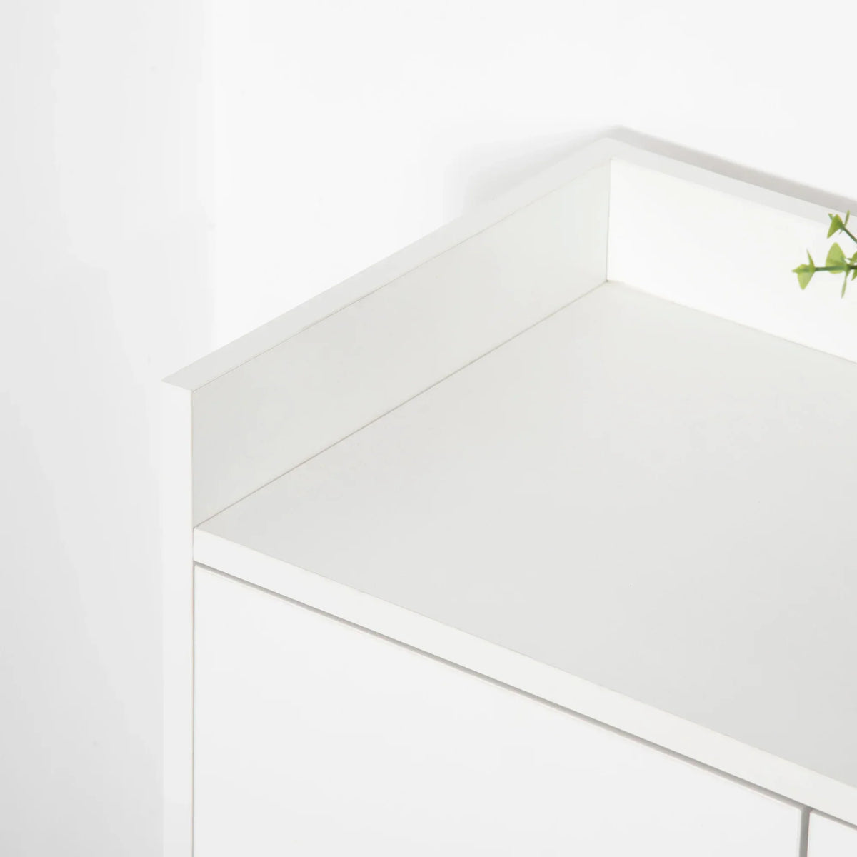 HOMCOM Moderner Schuhschrank mit 2 Türen und 4 Regalen für 12 Paar Schuhe, Ideal für Eingangsbereich, Wohnzimmer, Schlafzimmer 60x30x92 cm Weiß
