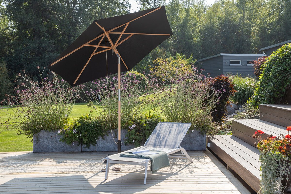 Garten Sonnenschirm Valenza – Ø250 cm in Schwarz oder Weiß